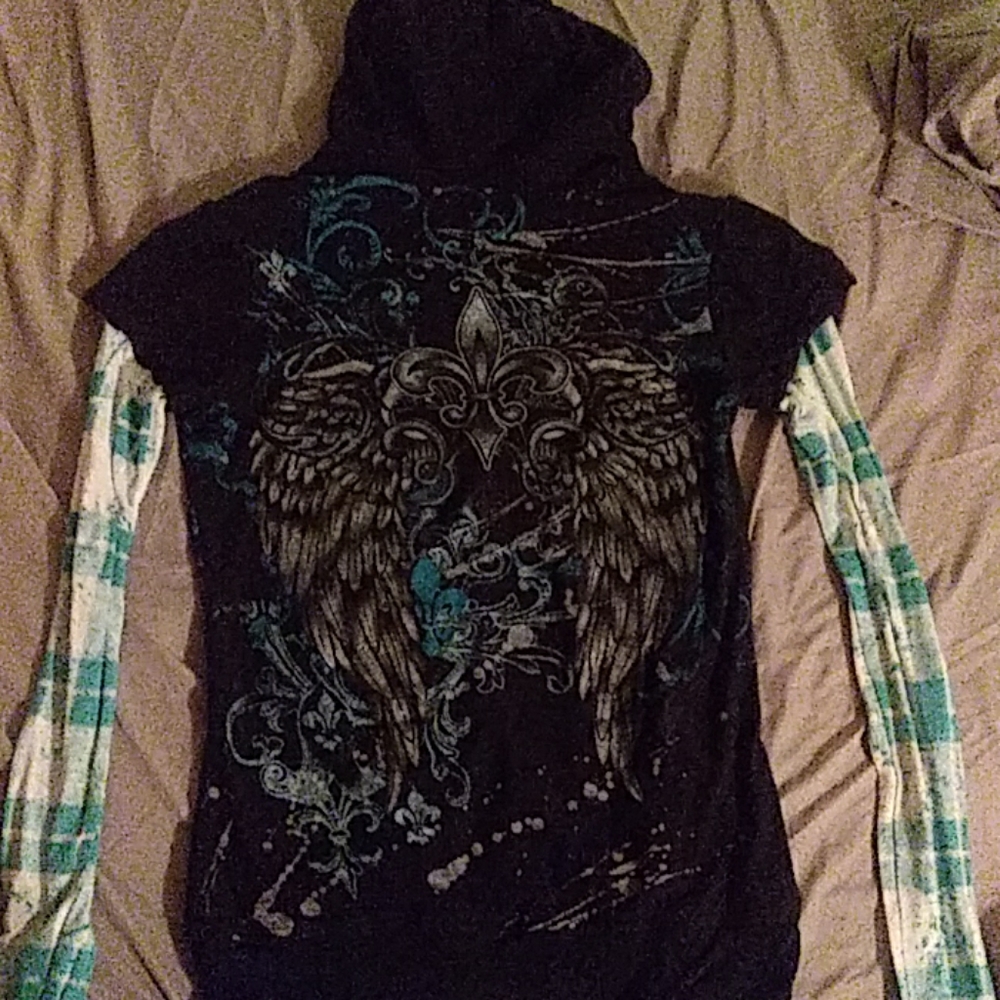 Shirt - Picture 2 of 2